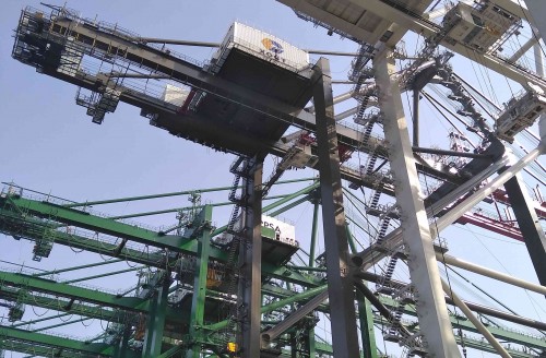 廈門遠海1臺岸橋防雷產(chǎn)品完成安裝